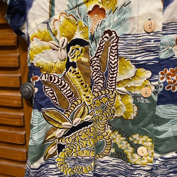 SPA Womens Vintage Hawaiian Shell Beaded Button Top - Picture 2 of 7